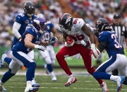 开云棋牌平台-北境新王，伦纳德关键先生本色，雄鹿鏖战突围猛龙