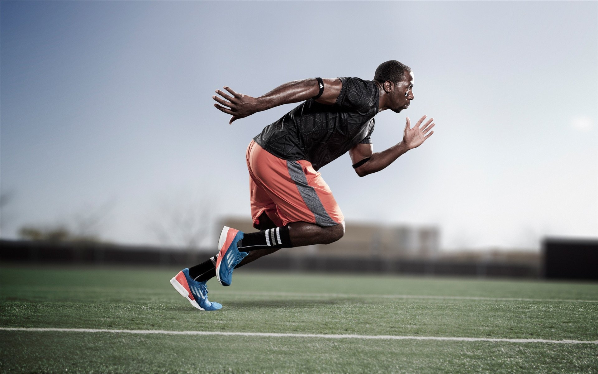 街道轰鸣与球场激战，当F1引擎遇见山西逆袭