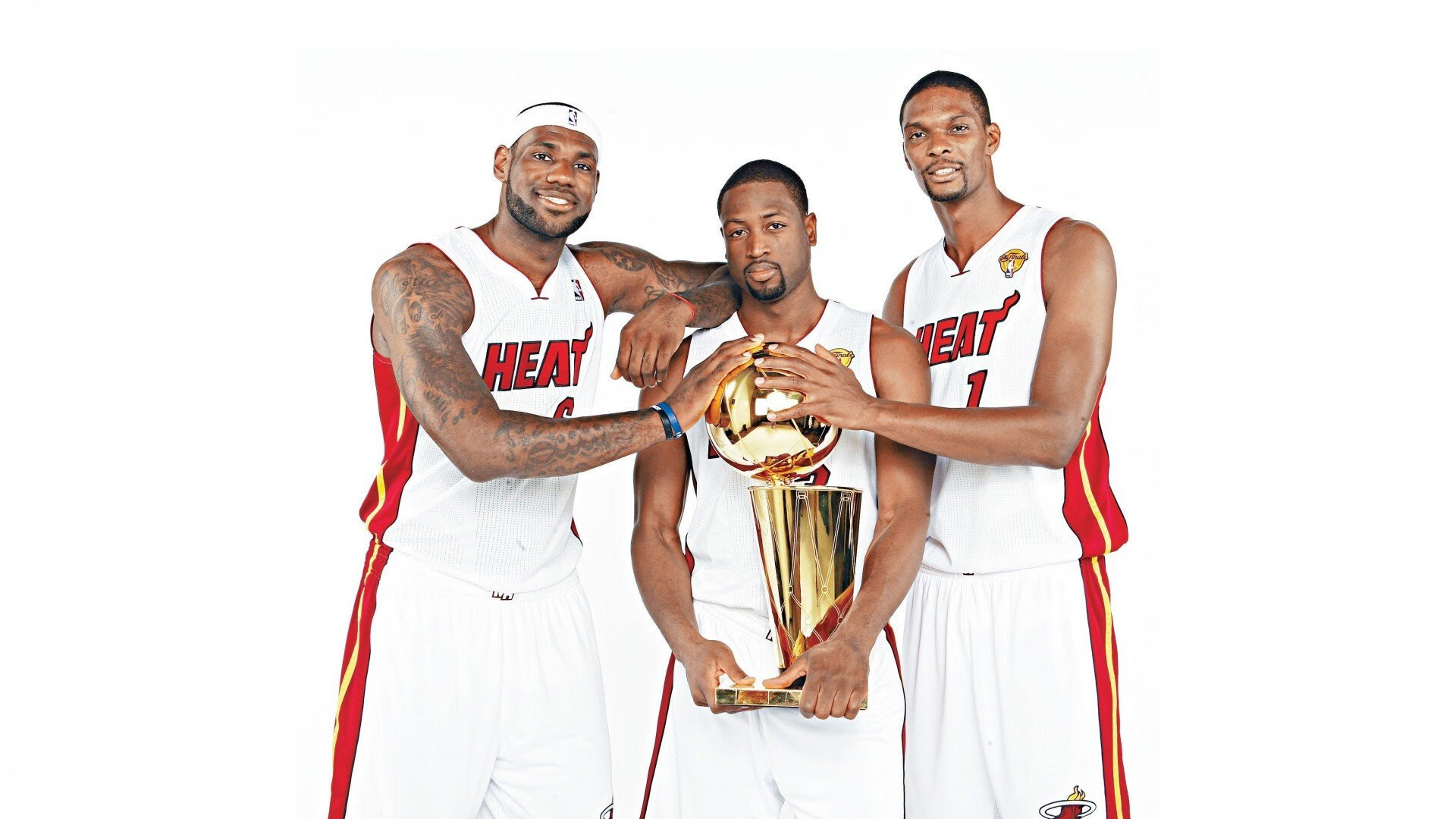 舞台越大，他越强—伦纳德率开拓者争冠征途，力克老鹰显王者本色