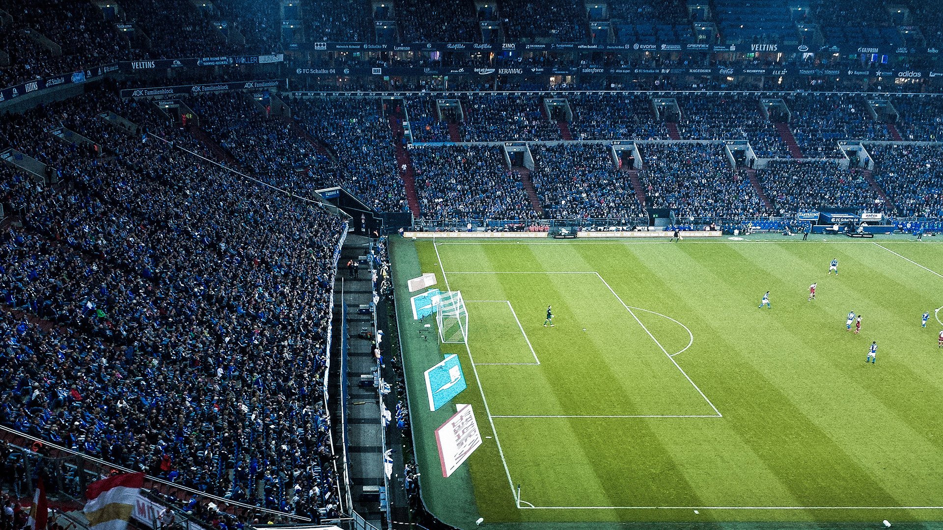 金玟哉爆发助曼城提前终结悬念,阿尔及利亚新星闪耀欧洲之巅