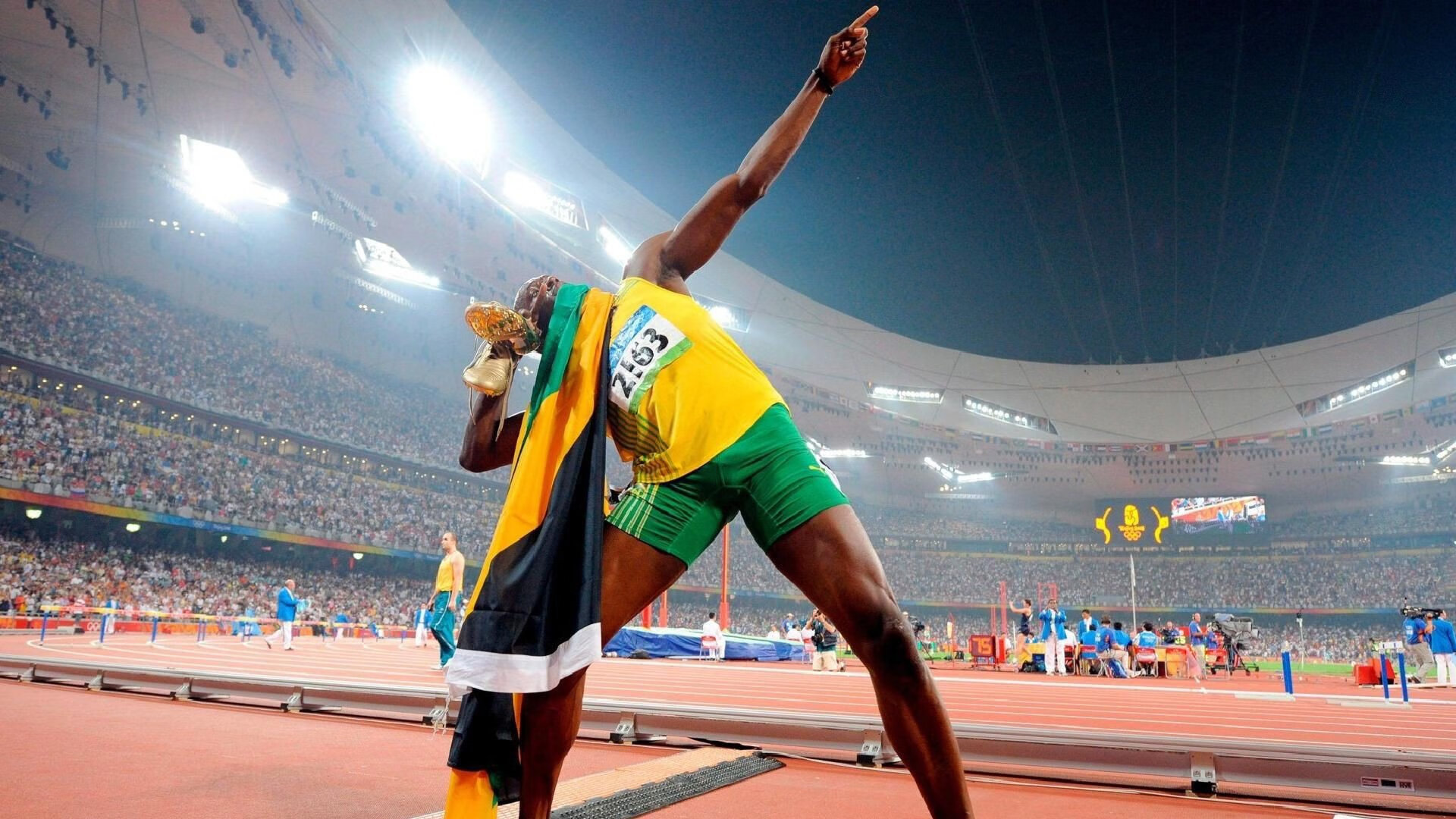 巴雷拉一锤定音，里昂逆袭亚特兰大书写欧战新篇章